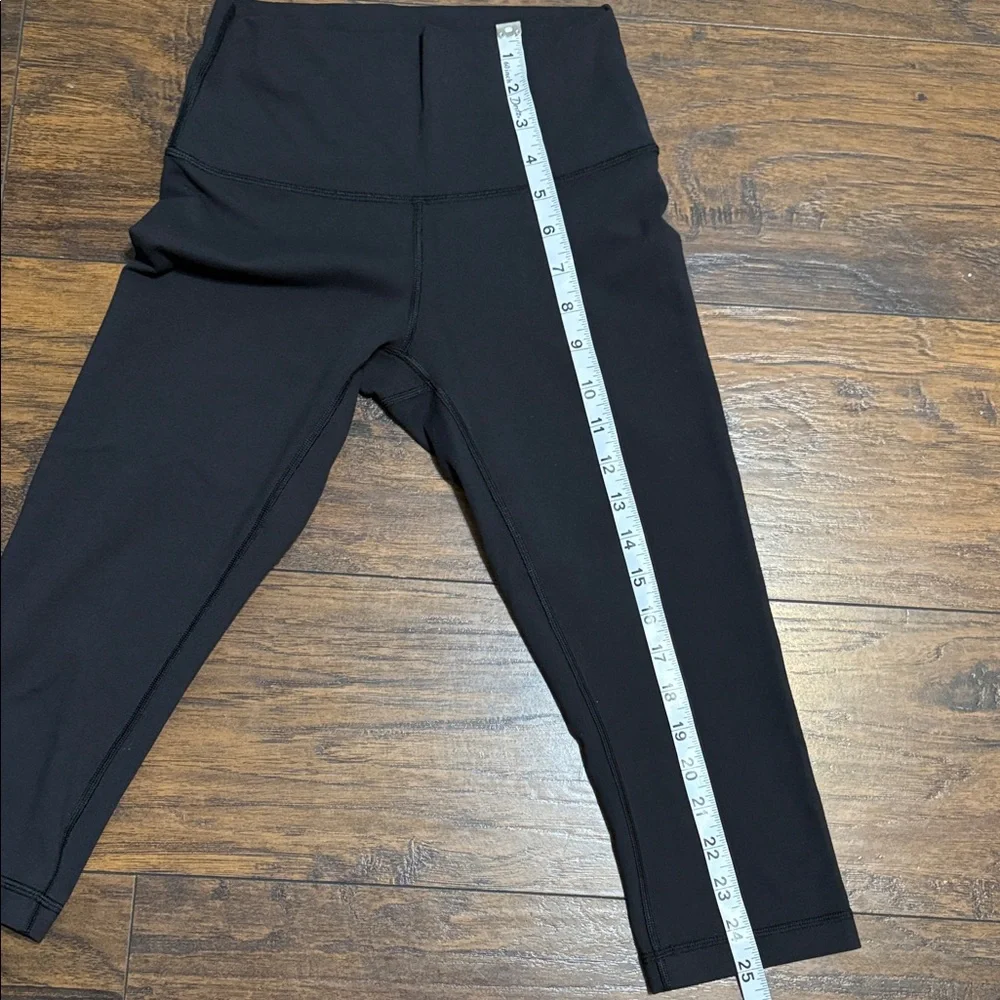 lululemon athletica Jet Black High-Waist Capris